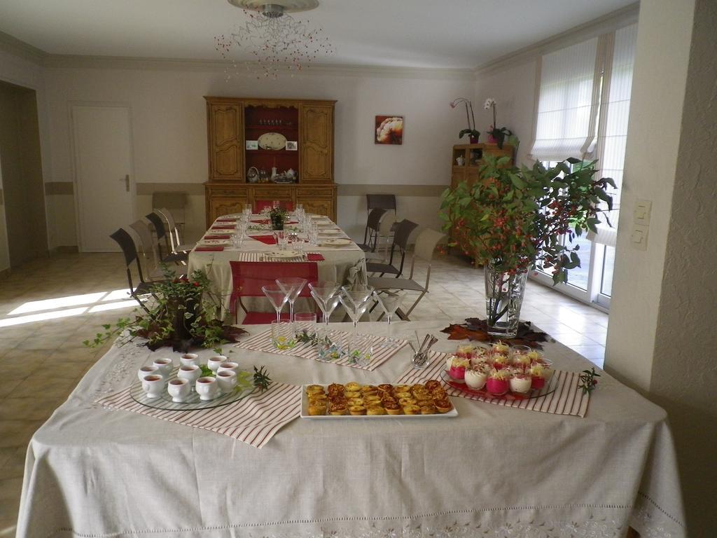 Hôtel logis du jacquelin à Doussay Extérieur photo